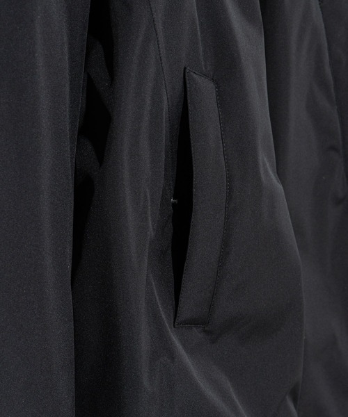 HERNO(ヘルノ)の「HERNO 2 LAYER PROMETEO DOWN BALMACAAN COAT ヘルノ 2レイヤー プロメテオ ダウン ステンカラーコート(ダウンジャケット/コート・メンズ・ブラック・50/48/52/46)」の12枚目の写真