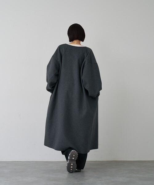 abahouse mavie（アバハウスマヴィ）の「【体型カバー】ノーカラーロングコート/冬服/長袖/フォーマル/セミオケ/ウール混（ノーカラーコート・レディース・チャコールグレー/ブラック・38/36）」の17枚目の写真