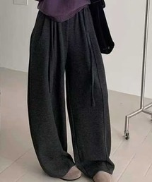 Chiina（チーナ）の「Chiina/紐ベルト付き　ルーズスウェットパンツ（スウェットパンツ）」