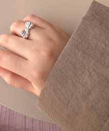 CODE.H（コード エイチ）の「(Silver 925) Ribbon Bolding（リング）」