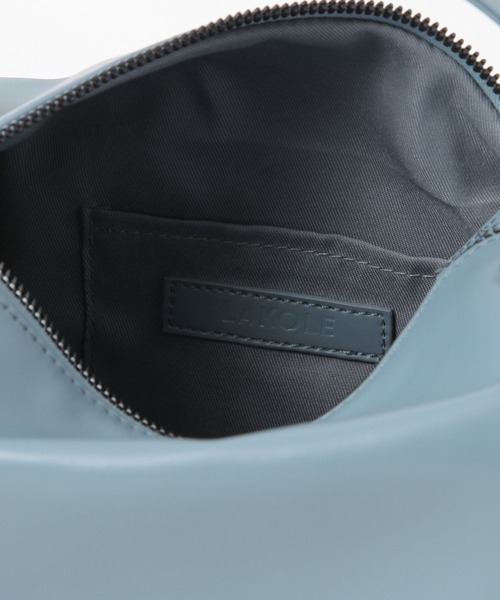 LAKOLE(ラコレ)の「ソフトスクエアミニ2WAYショルダーバッグ2 / 635584(ショルダーバッグ・レディース・オフホワイト/ダークブルー/ブラック・FREE)」の5枚目の写真