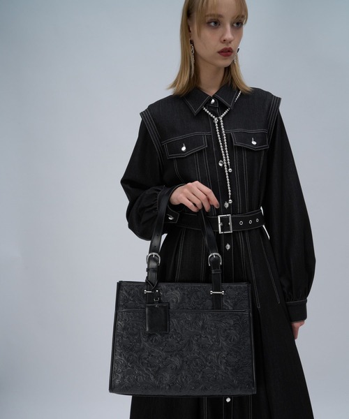 HARE（ハレ）の「FlowerエンボスBIGバッグ(HARE)（トートバッグ・レディース・グレー/ブラック・FREE）」の7枚目の写真