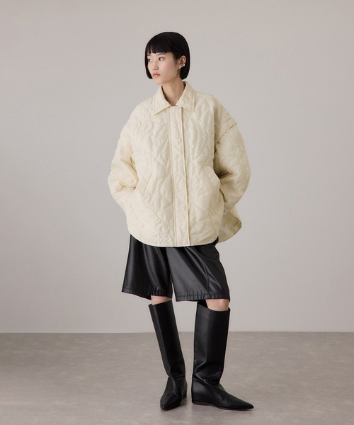 ADAM ET ROPE'(アダムエロペ)の「2WAYキルティングシャツジャケット(ブルゾン・レディース・オフホワイト/ブラック・FREE)」の10枚目の写真