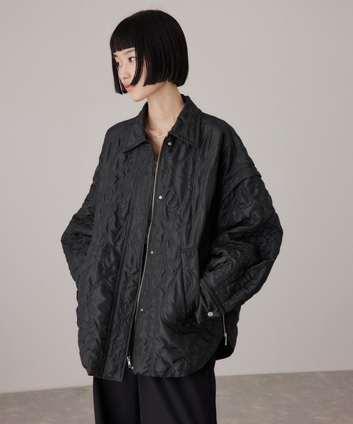 ADAM ET ROPE'(アダムエロペ)の「2WAYキルティングシャツジャケット(ブルゾン・レディース・オフホワイト/ブラック・FREE)」の20枚目の写真