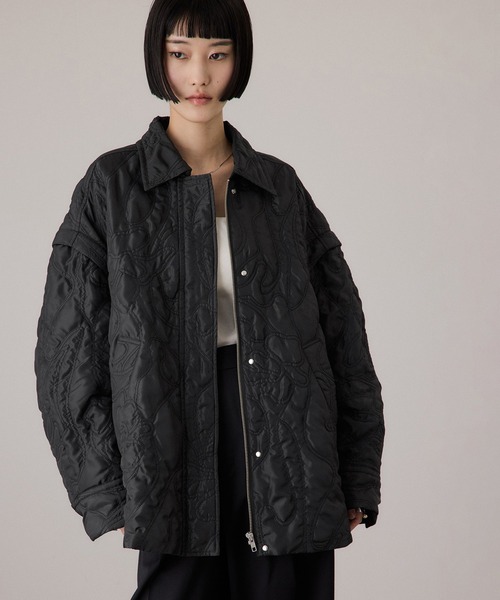 ADAM ET ROPE'(アダムエロペ)の「2WAYキルティングシャツジャケット(ブルゾン・レディース・オフホワイト/ブラック・FREE)」の21枚目の写真