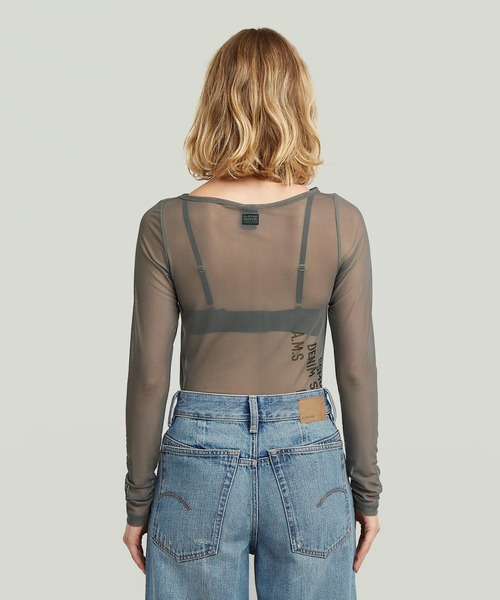 G-STAR（ジースター）の「Stencil Boat Slim T-Shirt/ステンシルグラフィックロゴボートネックシースルーロングスリーブTシャツ（Tシャツ/カットソー・レディース・ホワイト/ブラウン系その他・X-SMALL/SMALL/MEDIUM）」の9枚目の写真