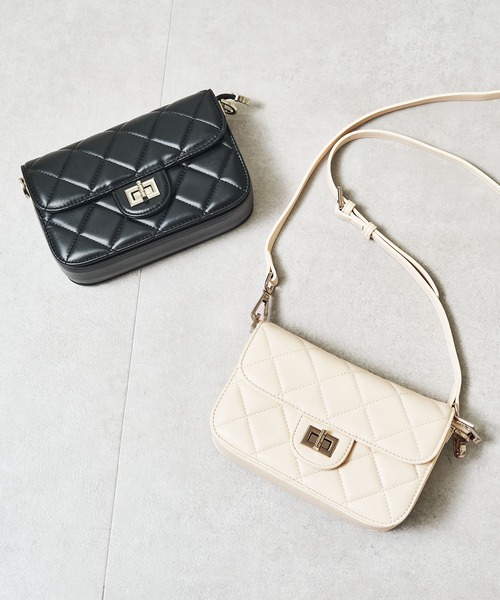 31 Sons de mode（トランテアン　ソン　ドゥ　モード）の「キルティングボックスショルダーバッグ（ショルダーバッグ・レディース・ブラック/ベージュ・ﾌﾘ-）」の2枚目の写真