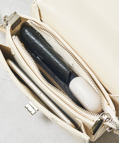 31 Sons de mode（トランテアン　ソン　ドゥ　モード）の「キルティングボックスショルダーバッグ（ショルダーバッグ・レディース・ブラック/ベージュ・ﾌﾘ-）」の15枚目の写真