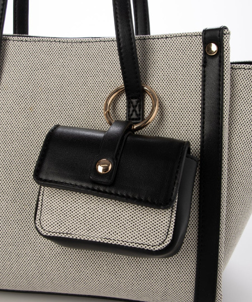 cache cache(カシュ カシュ)の「カシュカシュ cachecache / ミニポーチ付エルガリートート(トートバッグ・レディース・キャメル/ブラック・FREE)」の12枚目の写真