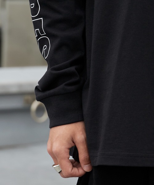 PLEASURES(プレジャー)の「PLEASURES/プレジャーズ INCOGNITO LONG SLEEVE グラフィックデザイン ロングスリーブ Tシャツ 2026年春夏(Tシャツ/カットソー・メンズ・ブラック・M/L/XL)」の19枚目の写真