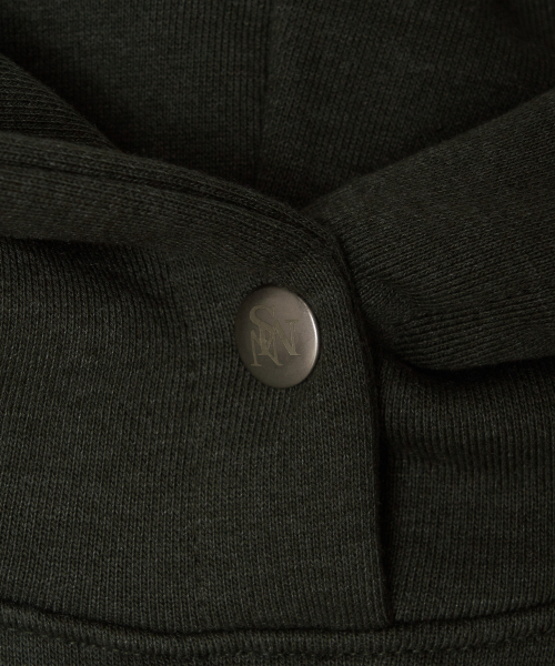 MENASOO(ミナス)の「Menasoo Hearttrack Hoodie_Khaki(パーカー・レディース・カーキ・1/2)」の10枚目の写真