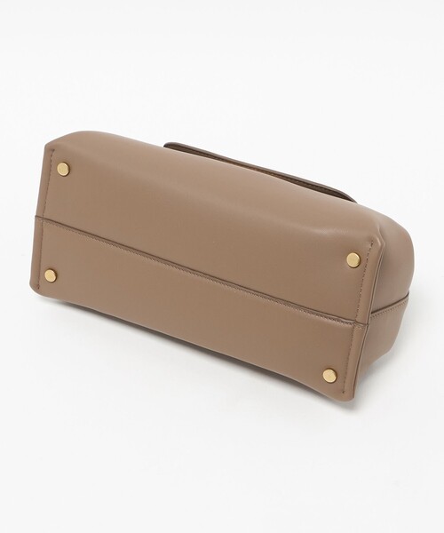 tov（トーヴ）の「＜TOV＞SOUFFLE バッグ S（ハンドバッグ・レディース・ブラック/ブラウン系・FREE）」の13枚目の写真