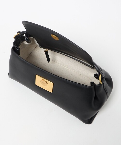 tov（トーヴ）の「＜TOV＞SOUFFLE バッグ S（ハンドバッグ・レディース・ブラック/ブラウン系・FREE）」の20枚目の写真