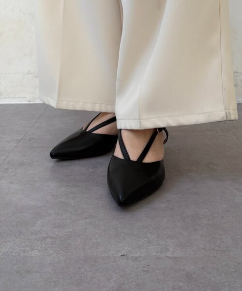 Thevon(ゼボン)の「Vラインミュールパンプス(パンプス・レディース・ブラック/オレンジ・L/M)」の9枚目の写真