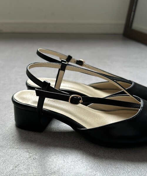 Thevon(ゼボン)の「Vラインミュールパンプス(パンプス・レディース・ブラック/オレンジ・L/M)」の12枚目の写真