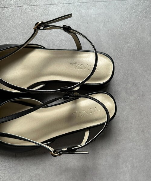 Thevon(ゼボン)の「Vラインミュールパンプス(パンプス・レディース・ブラック/オレンジ・L/M)」の14枚目の写真