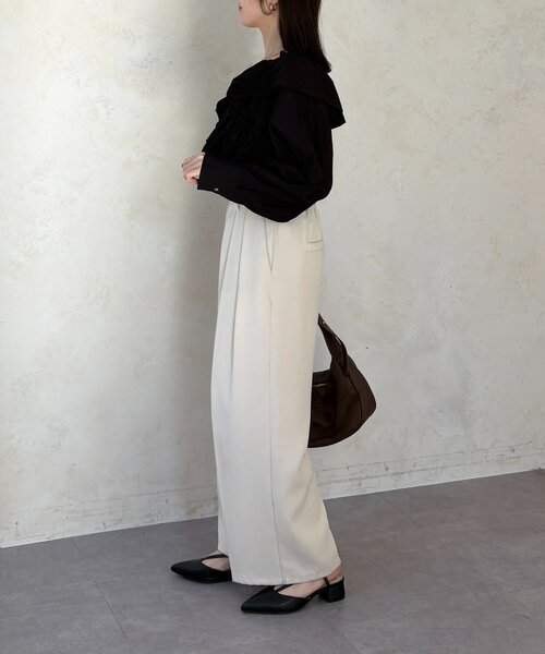 Thevon(ゼボン)の「Vラインミュールパンプス(パンプス・レディース・ブラック/オレンジ・L/M)」の17枚目の写真