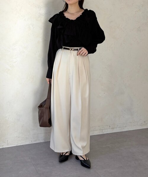 Thevon(ゼボン)の「Vラインミュールパンプス(パンプス・レディース・ブラック/オレンジ・L/M)」の18枚目の写真