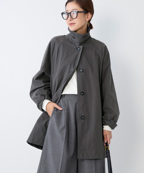 MICA&DEAL(マイカ&ディール)の「ステンカラーハーフコート(その他アウター・レディース・ベージュ/チャコールグレー・FREE)」の1枚目の写真