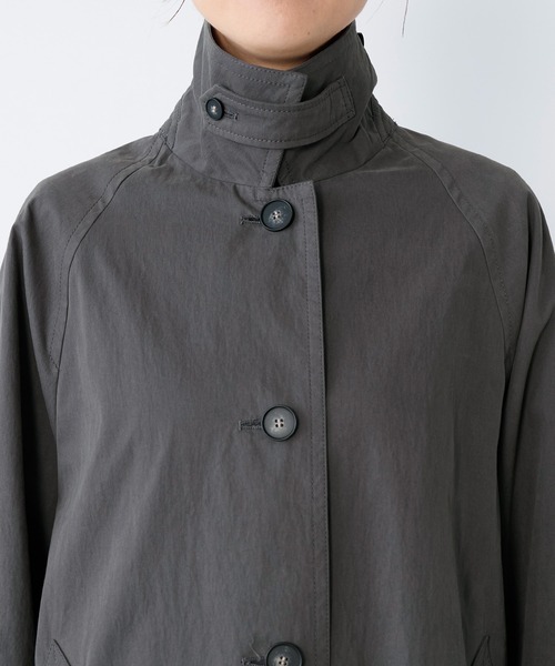 MICA&DEAL(マイカ&ディール)の「ステンカラーハーフコート(その他アウター・レディース・ベージュ/チャコールグレー・FREE)」の16枚目の写真