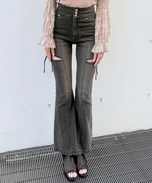 NOMAE（ノーマエ）の「サイドリボンフレアデニム（デニムパンツ・レディース・ブルー/ブラック・MEDIUM/SMALL）」の8枚目の写真