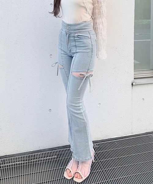 NOMAE（ノーマエ）の「サイドリボンフレアデニム（デニムパンツ・レディース・ブルー/ブラック・MEDIUM/SMALL）」の11枚目の写真