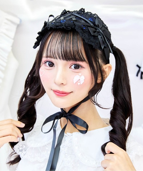 BODYLINE（ボディライン）の「サテンリボンレースアップヘッドドレス（その他ヘアアクセサリー・レディース・ブラック×レッド/サックスブルー/オフホワイト/ブラック×ブラック/ブラック×ブルー/ブラック×ホワイト/ピンク・FREE）」の6枚目の写真