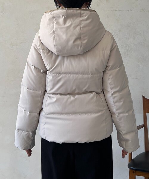 un dix cors（アンディコール）の「ファーフードコンパクトダウン（ダウンジャケット/コート・レディース・ネイビー/アイボリー/ブラック・FREE）」の12枚目の写真