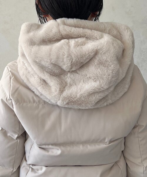 un dix cors（アンディコール）の「ファーフードコンパクトダウン（ダウンジャケット/コート・レディース・ネイビー/アイボリー/ブラック・FREE）」の14枚目の写真