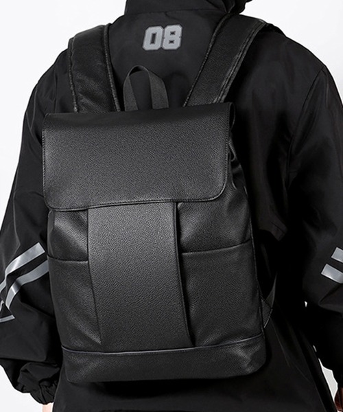 CALIFORNIA OUTFITTERS（カリフォルニア アウトフィッターズ）の「1D44-KR PUレザー スクエアフラップ バックパック（バックパック/リュック・メンズ・ブラック・ONESIZE）」の13枚目の写真