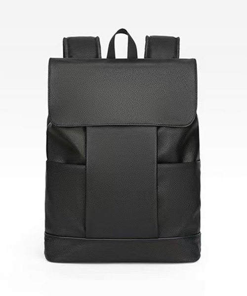CALIFORNIA OUTFITTERS（カリフォルニア アウトフィッターズ）の「1D44-KR PUレザー スクエアフラップ バックパック（バックパック/リュック・メンズ・ブラック・ONESIZE）」の2枚目の写真