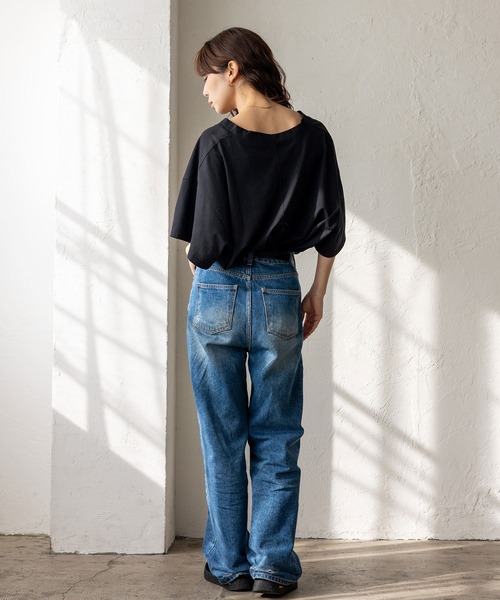 VitaFelice(ヴィータフェリーチェ)の「Vネック オーバーサイズトップス(Tシャツ/カットソー・レディース・ホワイト/チャコールグレー/ブラック・FREE)」の19枚目の写真