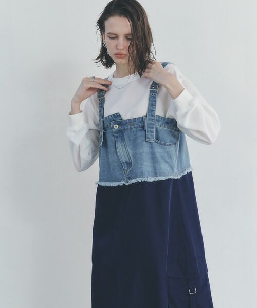Editt by YECCA VECCA（エディットバイイェッカヴェッカ）の「デニムMIXデザインサロペット（サロペット/オーバーオール・レディース・インディゴブルー/ライトインディゴブルー・FREE）」の7枚目の写真