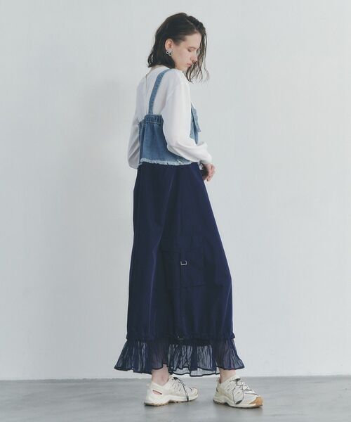 Editt by YECCA VECCA（エディットバイイェッカヴェッカ）の「デニムMIXデザインサロペット（サロペット/オーバーオール・レディース・インディゴブルー/ライトインディゴブルー・FREE）」の10枚目の写真