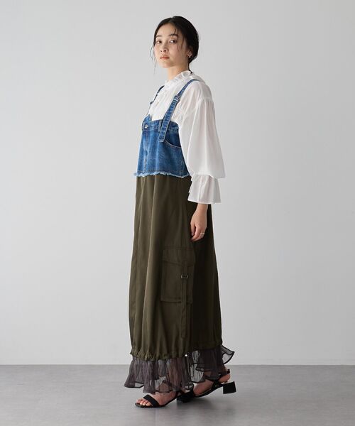 Editt by YECCA VECCA（エディットバイイェッカヴェッカ）の「デニムMIXデザインサロペット（サロペット/オーバーオール・レディース・インディゴブルー/ライトインディゴブルー・FREE）」の14枚目の写真