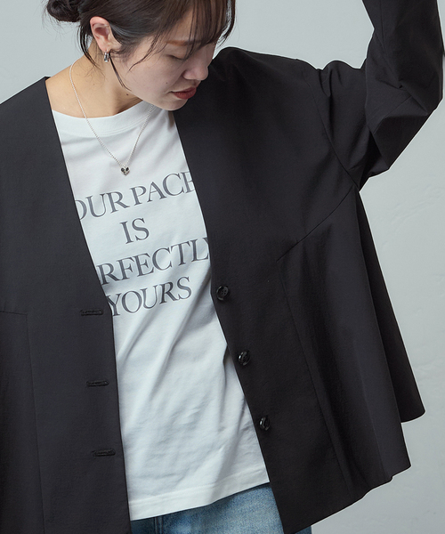 JOURNAL STANDARD（ジャーナルスタンダード）の「リネンナイロンストレッチフレアジャケット（ノーカラージャケット・レディース・ベージュ系その他/ブラック・FREE）」の12枚目の写真