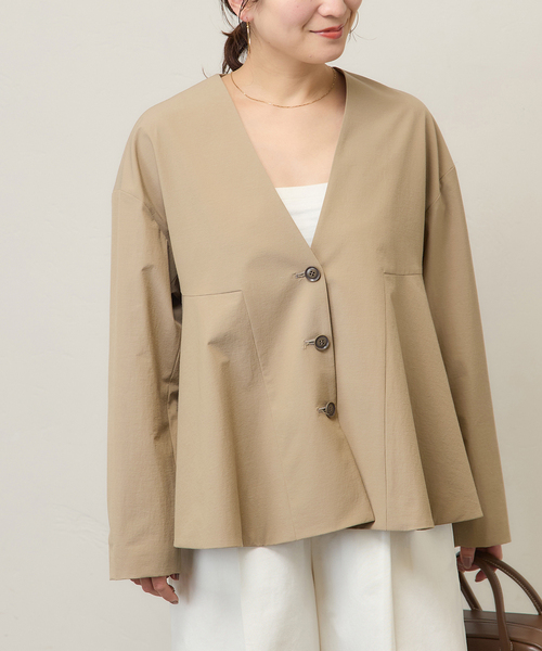 JOURNAL STANDARD（ジャーナルスタンダード）の「リネンナイロンストレッチフレアジャケット（ノーカラージャケット・レディース・ベージュ系その他/ブラック・FREE）」の20枚目の写真