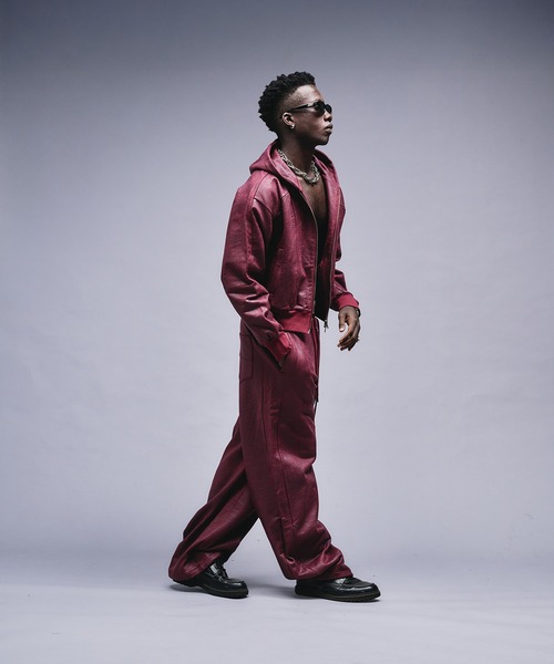 ANDER HUNK（アンダーハンク）の「Leather Like Coated Zip-up Parker / レザーライクコーティングジップパーカー（パーカー・メンズ・グレー/バーガンディー・MEDIUM/LARGE）」の14枚目の写真