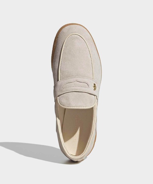 adidas（アディダス）の「HANDBALL SPEZIAL LOAFER / ハンドボール スペツィアル ローファー スニーカー / アディダスオリジナルス adidas Originals（スニーカー・レディース・ベージュ/ブラック/ホワイト・26.0cm/26.5cm/27.0cm/27.5cm/28.0cm/29.0cm/29.5cm/25.0cm/30.0cm/25.5cm/22.0cm/28.5cm/22.5cm/23.0cm/23.5cm/24.0cm/24.5cm/30.5cm/31cm）」の4枚目の写真