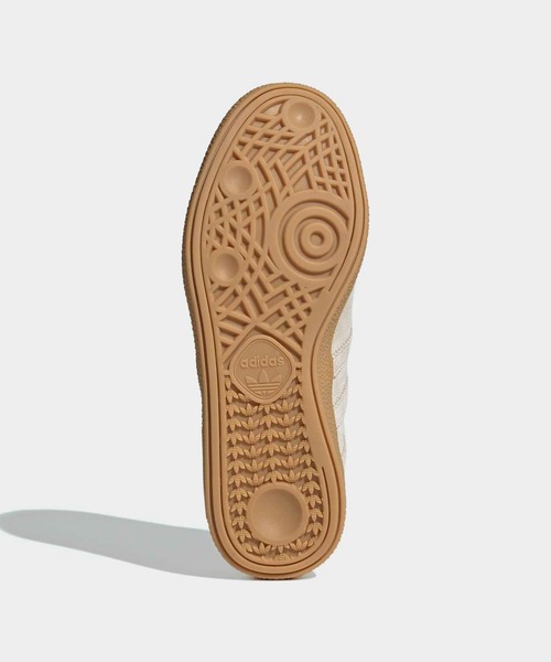 adidas（アディダス）の「HANDBALL SPEZIAL LOAFER / ハンドボール スペツィアル ローファー スニーカー / アディダスオリジナルス adidas Originals（スニーカー・レディース・ベージュ/ブラック/ホワイト・26.0cm/26.5cm/27.0cm/27.5cm/28.0cm/29.0cm/29.5cm/25.0cm/30.0cm/25.5cm/22.0cm/28.5cm/22.5cm/23.0cm/23.5cm/24.0cm/24.5cm/30.5cm/31cm）」の5枚目の写真