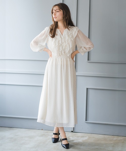 MISCH MASCH(ミッシュマッシュ)の「2026春夏新作 フリルカラーシアーワンピース(ワンピース・レディース・ホワイト×ブラック/グリーン・M/S)」の3枚目の写真