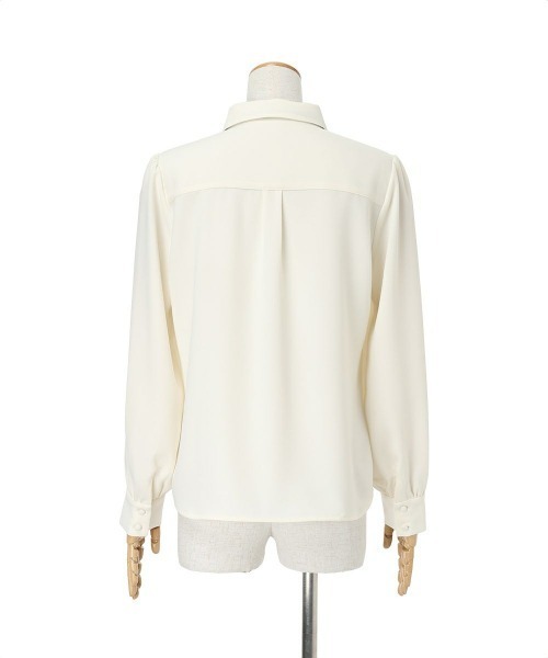 an another angelus(アンアナザーアンジェラス)の「ロゴスカーフリボン付きシャツ(シャツ/ブラウス・レディース・ピンクベージュ/アイボリー・FREE)」の13枚目の写真