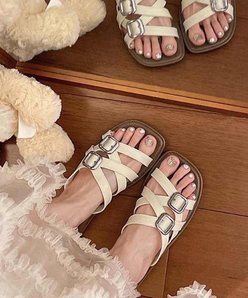 Miniministore(ミニミニストア)の「ベルトサンダル クロスストラップサンダル(サンダル・レディース・グレー/ブラック/アイボリー・S/M/L)」の8枚目の写真