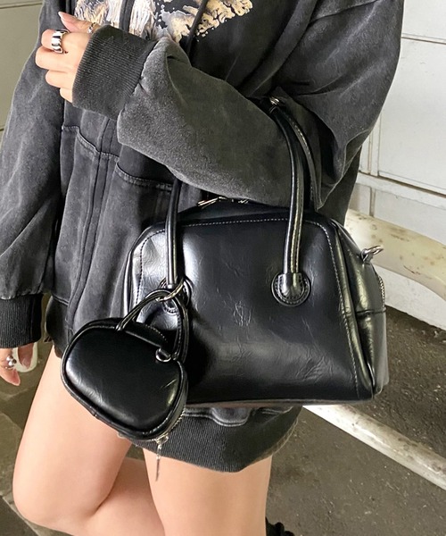 non-hedge(ノンヘッジ)の「ポーチチャーム付ミニボストンバッグ(ボストンバッグ・レディース・ピンク/ブラック/シルバー・FREE)」の2枚目の写真