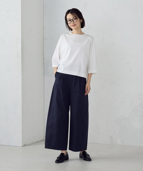 COMME CA ISM(コムサイズム)の「バレルレッグ パンツ(その他パンツ・レディース・ベージュ/ネイビー・LARGE/MEDIUM)」の4枚目の写真