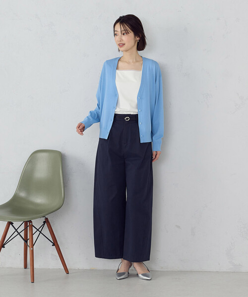 COMME CA ISM(コムサイズム)の「バレルレッグ パンツ(その他パンツ・レディース・ベージュ/ネイビー・LARGE/MEDIUM)」の7枚目の写真