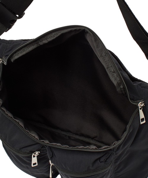 X-girl(エックスガール)の「METAL PLATE SHOULDER BAG(ショルダーバッグ・レディース・ブラック/オリーブ・ONE SIZE)」の11枚目の写真