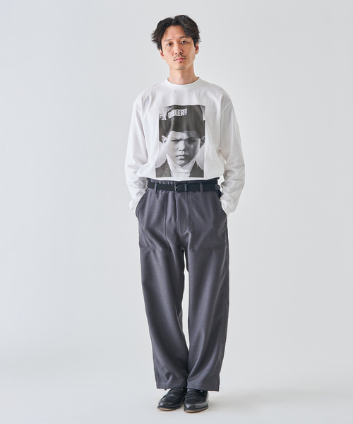 EDIFICE（エディフィス）の「サイド アジャスト ベイカー パンツ（スラックス・メンズ・ベージュ/アイボリー/チャコールグレー・MEDIUM/LARGE）」の4枚目の写真