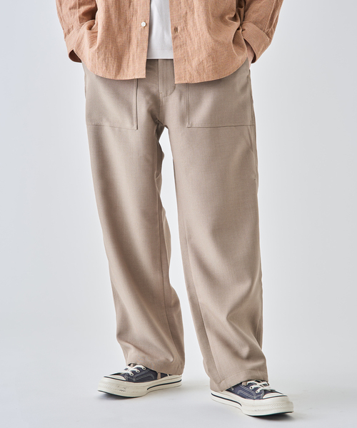 EDIFICE（エディフィス）の「サイド アジャスト ベイカー パンツ（スラックス・メンズ・ベージュ/アイボリー/チャコールグレー・MEDIUM/LARGE）」の20枚目の写真