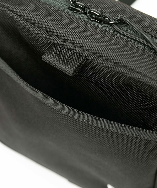 NEW ERA(ニューエラ)の「NEWERA-SQUARE SHOULDER POUCH(ショルダーバッグ・メンズ・ピンク/ホワイト/ブラック系2/ブラック・FREE)」の19枚目の写真